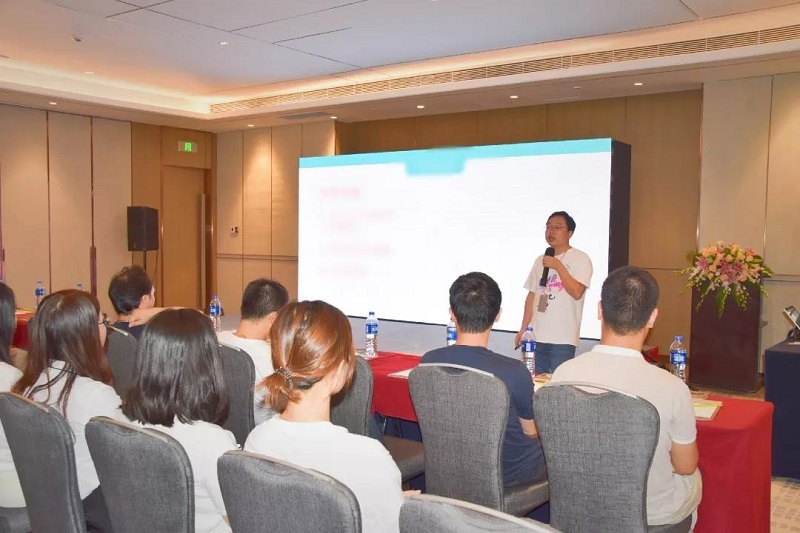 2019年云里物里年中戰(zhàn)略會(huì)議在希爾頓順利召開(kāi)