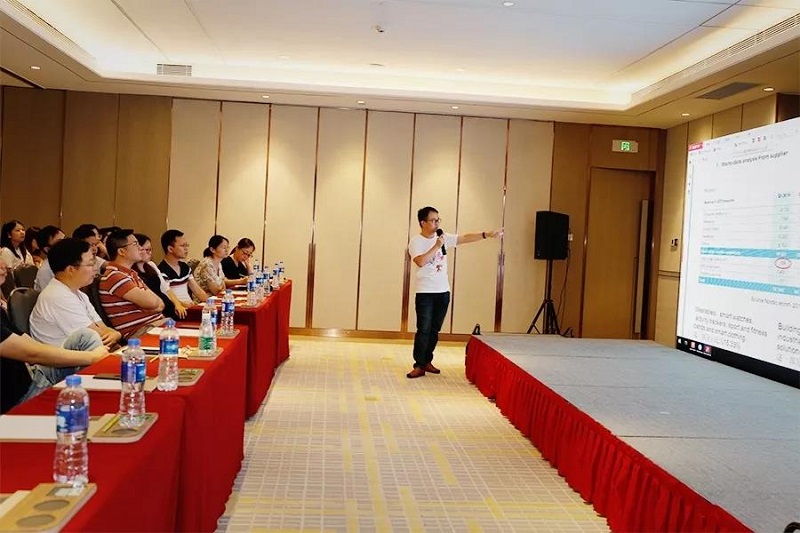 2019年云里物里年中戰(zhàn)略會(huì)議在希爾頓順利召開(kāi)