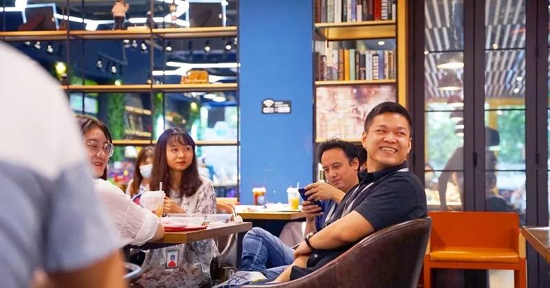 云里物里順利召開(kāi)8月份優(yōu)秀員工&優(yōu)秀新人表彰大會(huì)